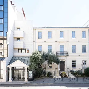 Mercure Arles Centre Arenes Hotel